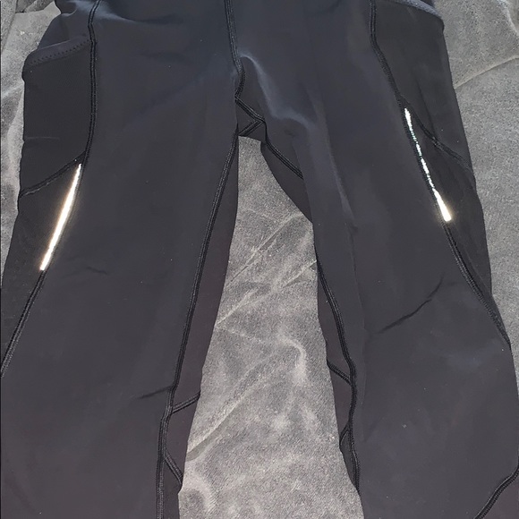 Lululemon High Waisted Cropped Leggings - Picture 6 of 6